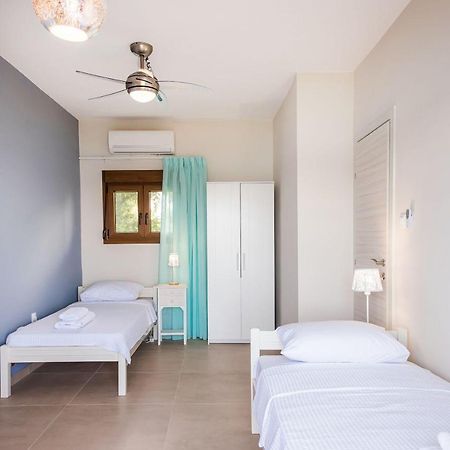 אורמוס פנגיאס Nereus & Oceanus Beachfront Apartments, Lagonisi Beach #Feelslikehome מראה חיצוני תמונה