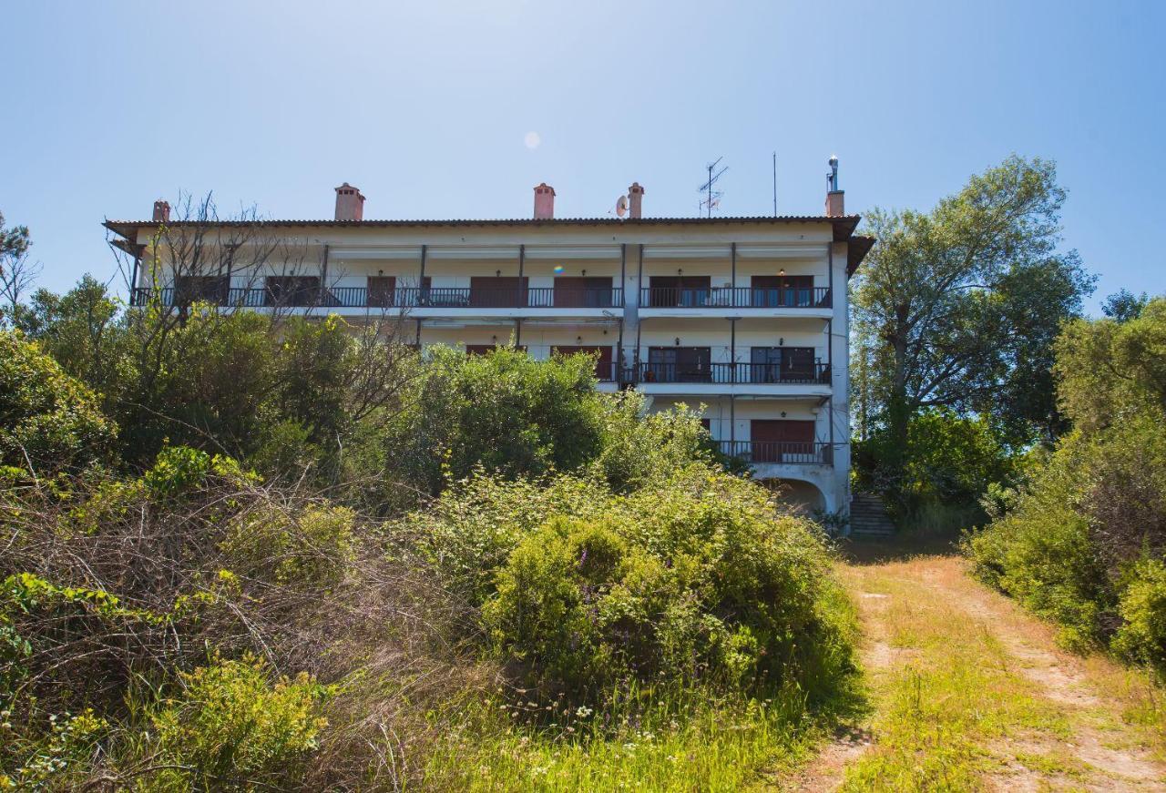 אורמוס פנגיאס Nereus & Oceanus Beachfront Apartments, Lagonisi Beach #Feelslikehome מראה חיצוני תמונה