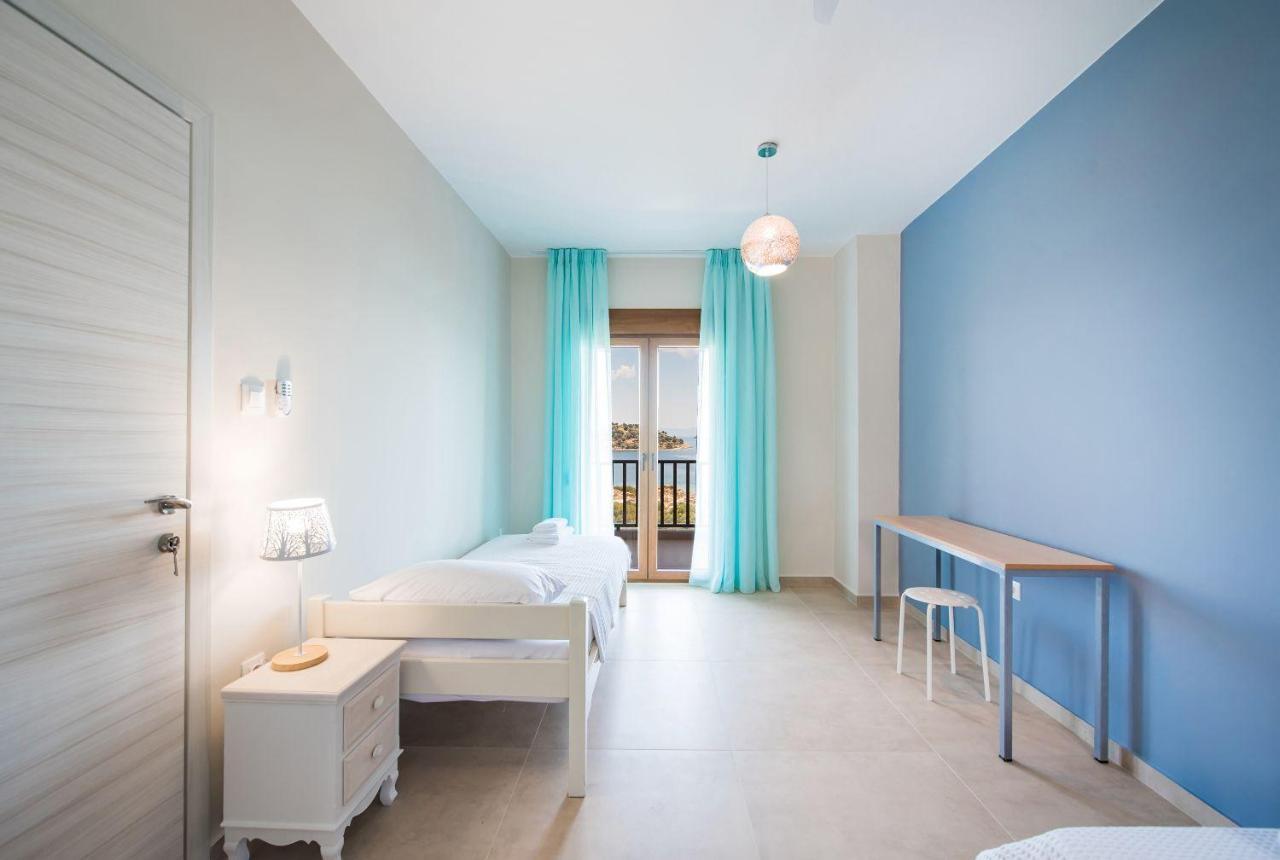 אורמוס פנגיאס Nereus & Oceanus Beachfront Apartments, Lagonisi Beach #Feelslikehome מראה חיצוני תמונה