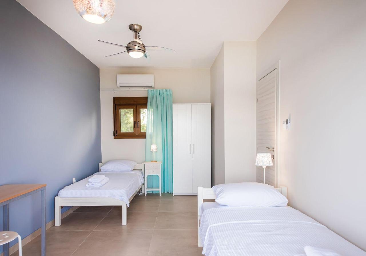 אורמוס פנגיאס Nereus & Oceanus Beachfront Apartments, Lagonisi Beach #Feelslikehome מראה חיצוני תמונה