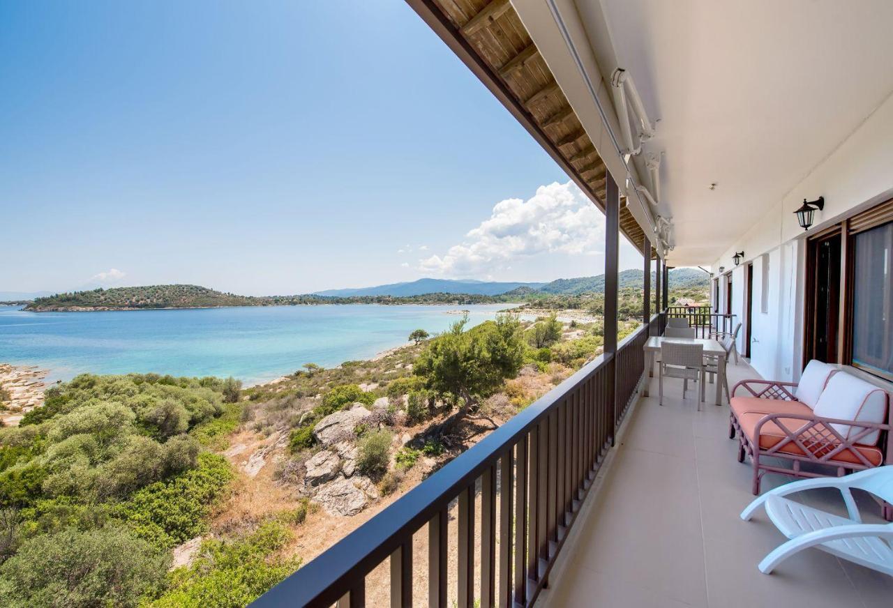 אורמוס פנגיאס Nereus & Oceanus Beachfront Apartments, Lagonisi Beach #Feelslikehome מראה חיצוני תמונה