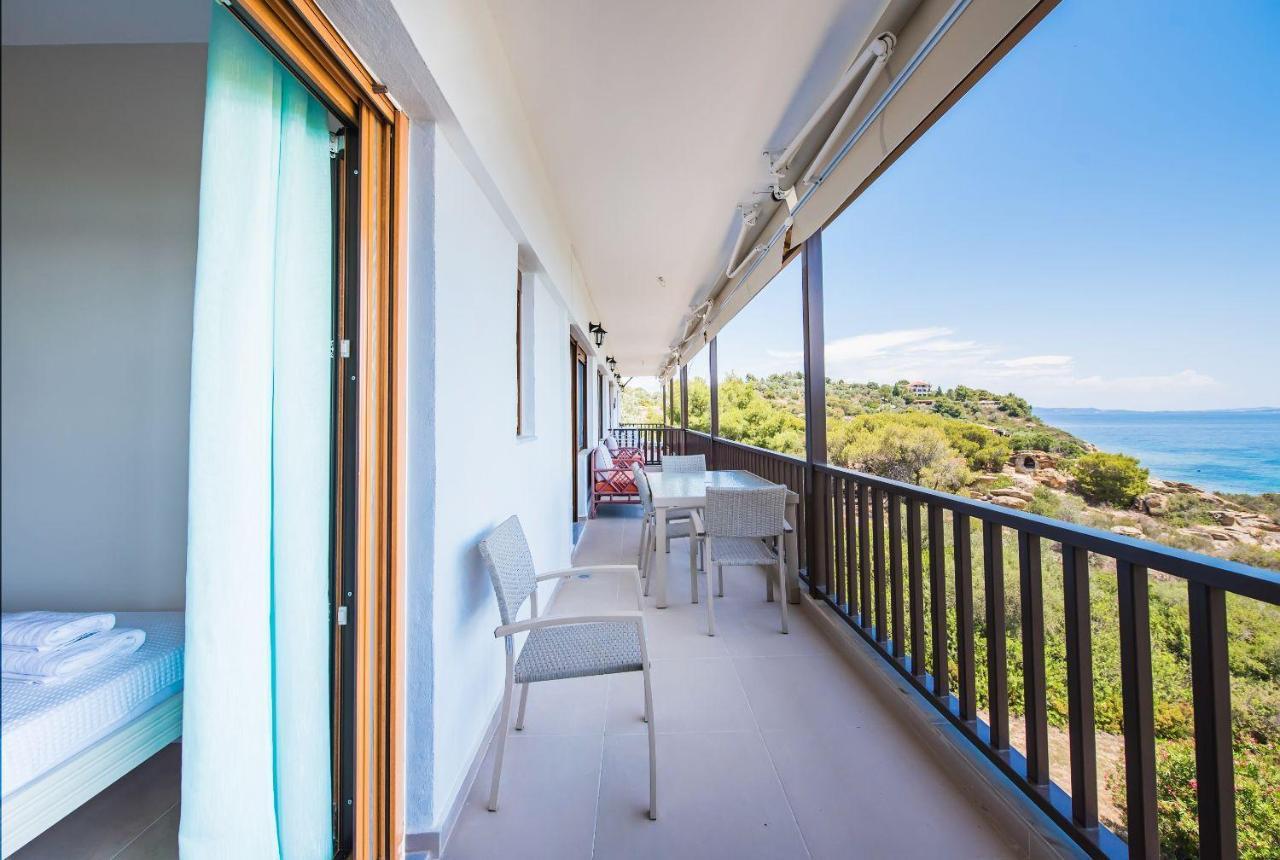 אורמוס פנגיאס Nereus & Oceanus Beachfront Apartments, Lagonisi Beach #Feelslikehome מראה חיצוני תמונה