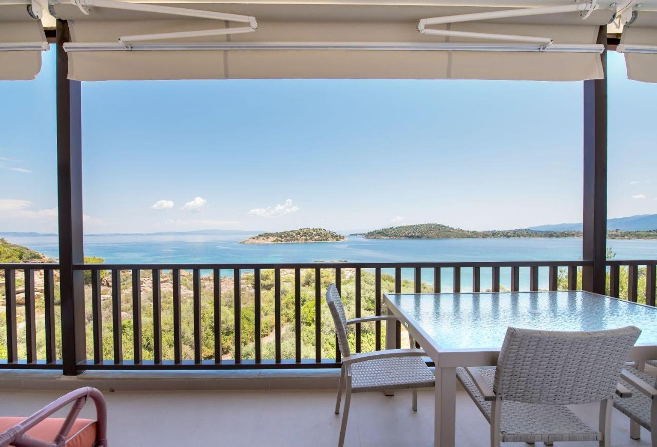 אורמוס פנגיאס Nereus & Oceanus Beachfront Apartments, Lagonisi Beach #Feelslikehome מראה חיצוני תמונה